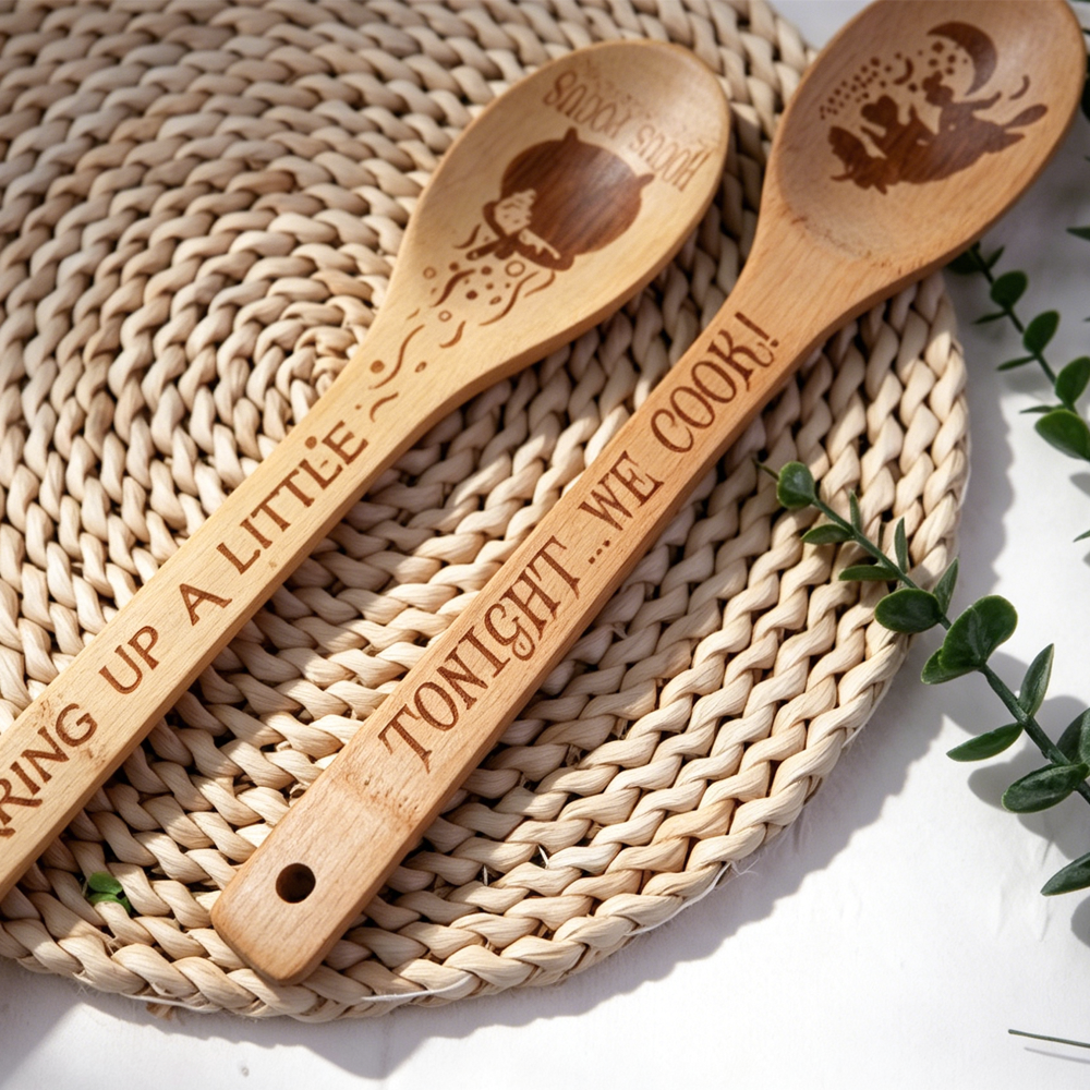 Woodworking School - Cuillères en bambou gravées « Hocus
