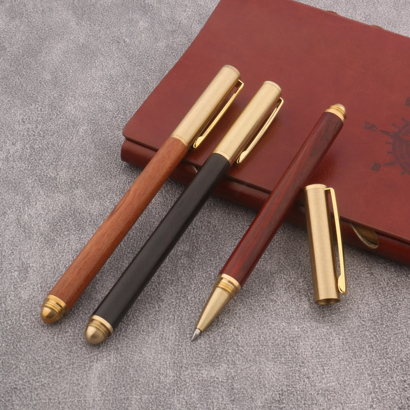 Stylo à bille roulante en lait - Woodworking School avis et prix