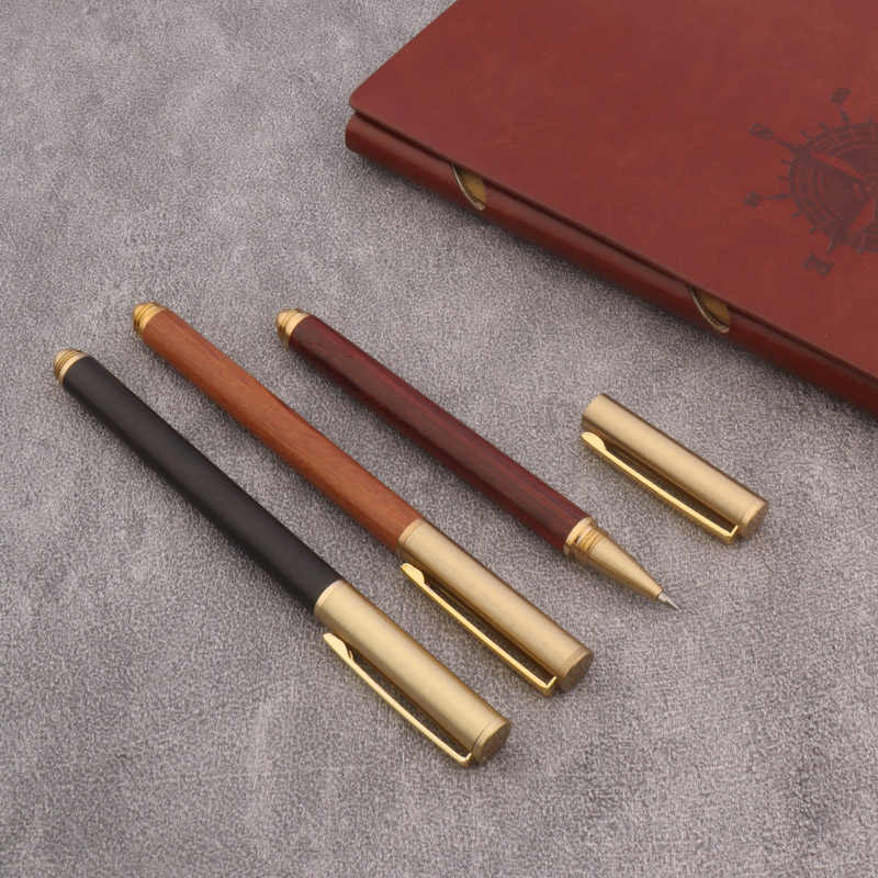 Stylo à bille roulante en lait - Woodworking School avis et prix